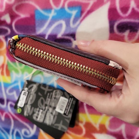 Disney Loungefly Wallet - Picture 13 of 17